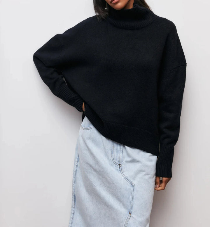 Juliana London | Elegant Cashmere Pullover