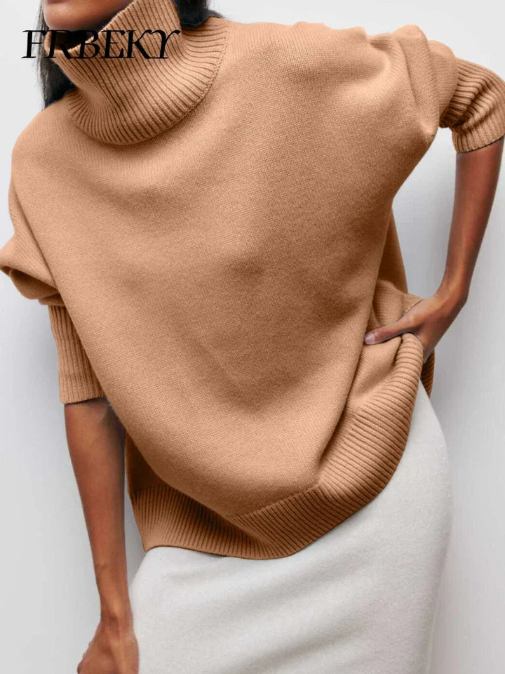 Juliana London | Elegant Cashmere Pullover